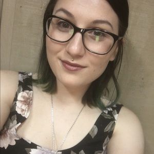 Meet your Posher, Alison